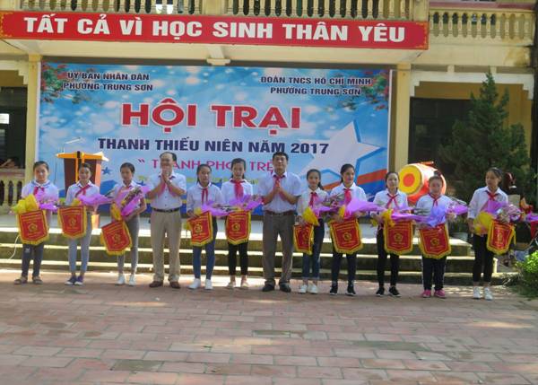 http://samson.thanhhoa.gov.vn/portal/Photos/2017-08/9cfcb5cb518d708dIMG_2316%20hoi%20trai.jpg